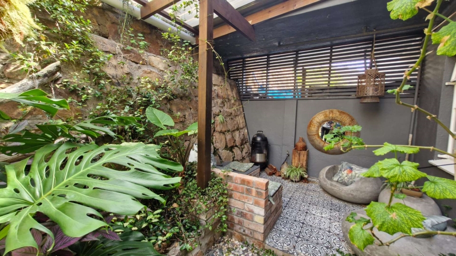 To Let 2 Bedroom Property for Rent in Simons Town Western Cape